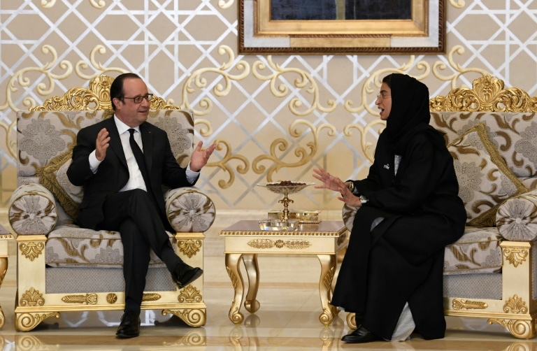 Le président Hollande visite le Louvre d'Abou Dhabi